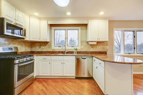 777 Cambridge Dr, Burr Ridge, IL 60527 photo 14