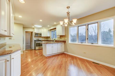 777 Cambridge Dr, Burr Ridge, IL 60527 photo 12