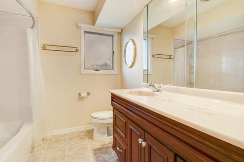 777 Cambridge Dr, Burr Ridge, IL 60527 photo 32