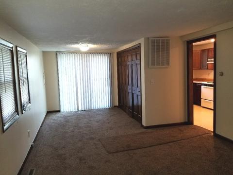 5310 W West Ln, Mccullom Lake, IL 60050 photo 7