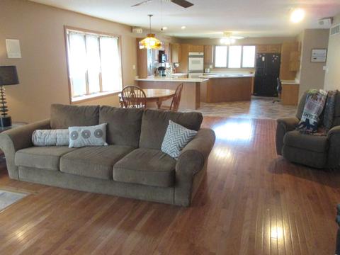 10 13th St, Peru, IL 61354 photo 8