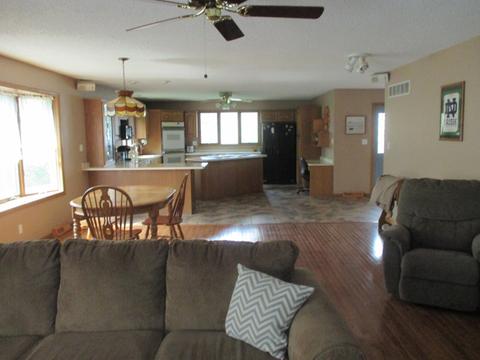 10 13th St, Peru, IL 61354 photo 9