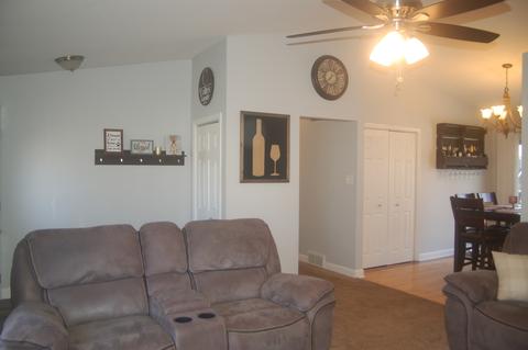 4503 Hickorynut Dr, Mchenry, IL 60051 photo 15