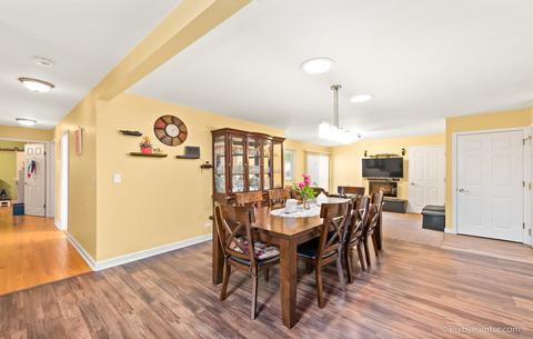 1728 E Aztec Ln, Mount Prospect, IL 60056 photo 8