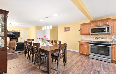 1728 E Aztec Ln, Mount Prospect, IL 60056 photo 7
