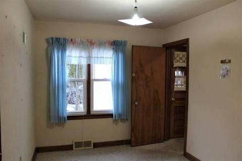 317 N Jackson St, Morrison, IL 61270 photo 11