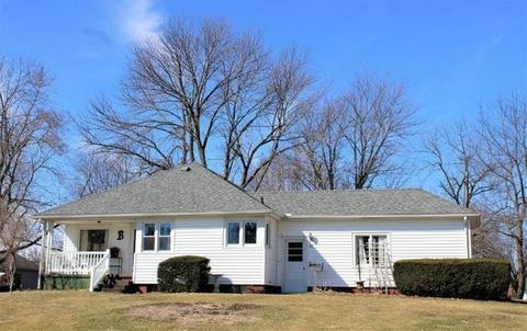 317 N Jackson St, Morrison, IL 61270 photo 1