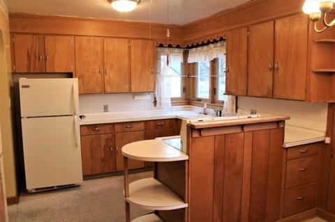 317 N Jackson St, Morrison, IL 61270 photo 4