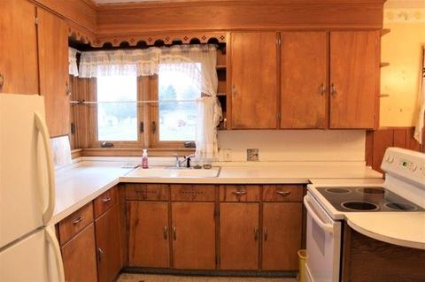 317 N Jackson St, Morrison, IL 61270 photo 5
