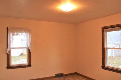 317 N Jackson St, Morrison, IL 61270 photo 14