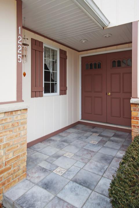 1225 Sullivan Dr, Freeport, IL 61032 photo 2