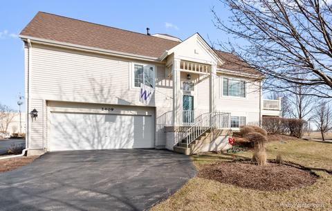 2409 Daybreak Ct, Elgin, IL 60123 photo 1