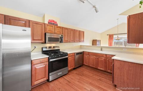2409 Daybreak Ct, Elgin, IL 60123 photo 3