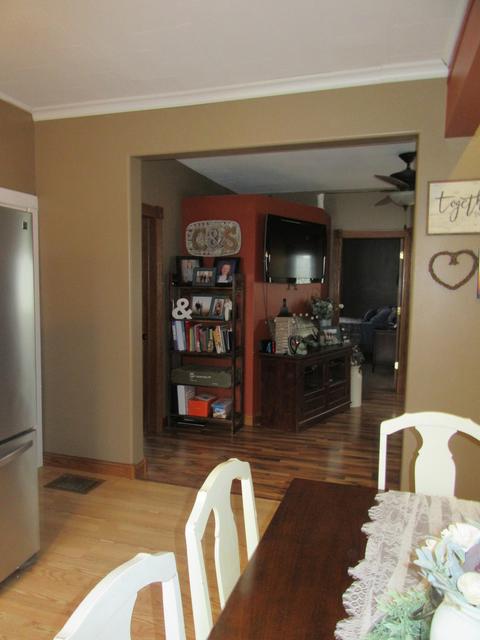 303 N Front St, Danforth, IL 60930 photo 16