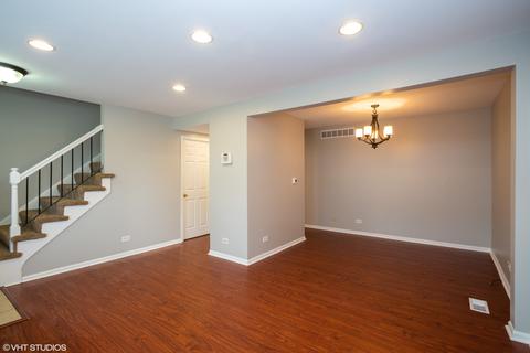 2223 Clifton Pl, Hoffman Estates, IL 60169 photo 4
