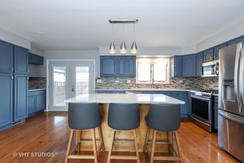 463 S Main St, Bartlett, IL 60103 photo 4