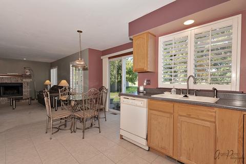 619 Wimbleton Trl, Mchenry, IL 60050 photo 10