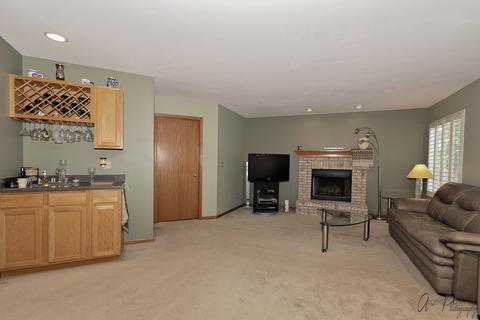 619 Wimbleton Trl, Mchenry, IL 60050 photo 13
