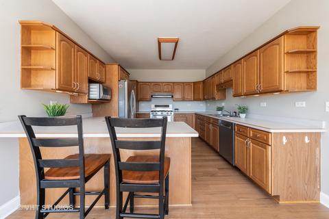 211 W Lincoln Rd, Mchenry, IL 60051 photo 4