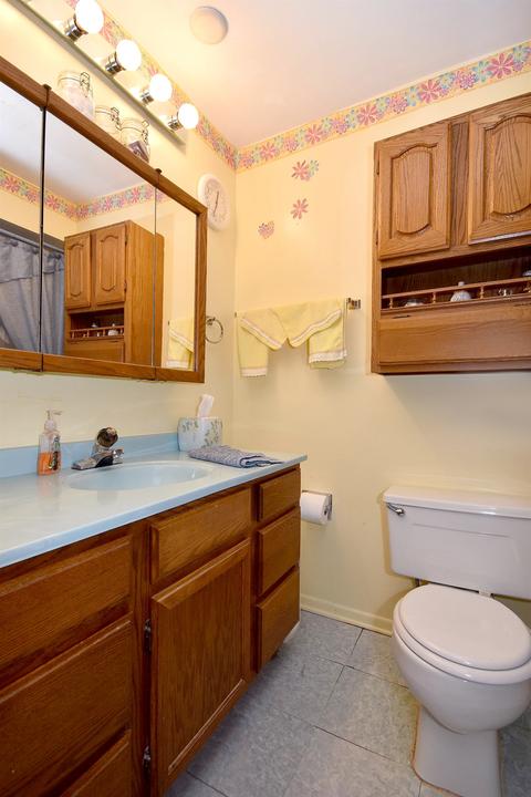 598 Rush St, Roselle, IL 60172 photo 20