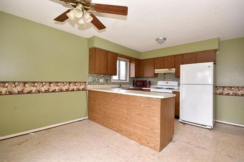 598 Rush St, Roselle, IL 60172 photo 29