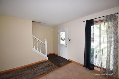 795 Poppy Ln, Bartlett, IL 60103 photo 6