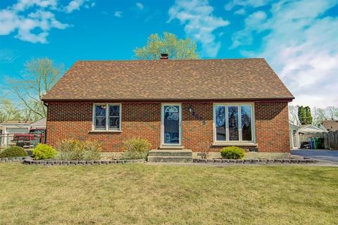 8425 Lorel Ave, Burbank, IL 60459 photo 2