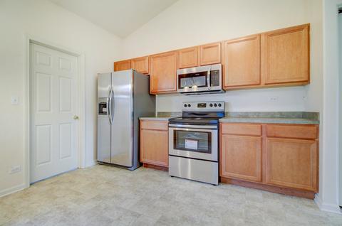 32806 Weathervane Ln, Lakemoor, IL 60051 photo 8