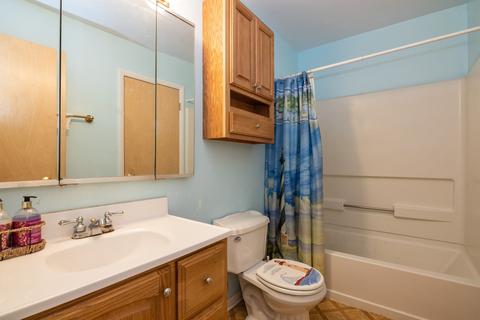 394 Shiloh Ln, Elgin, IL 60120 photo 8