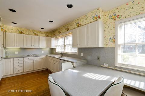 1010 Forestview Ln, Glenview, IL 60025 photo 4