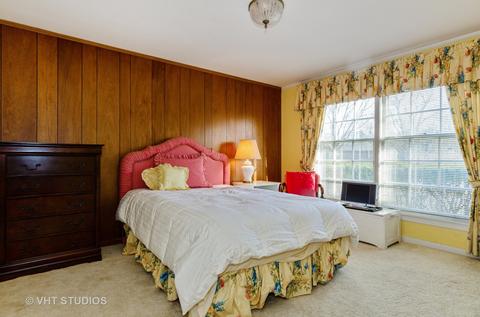 1010 Forestview Ln, Glenview, IL 60025 photo 9