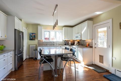 2144 Forestview Rd, Evanston, IL 60201 photo 10