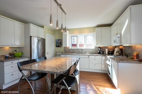 2144 Forestview Rd, Evanston, IL 60201 photo 11