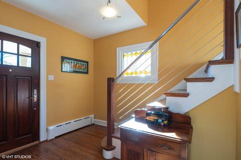 2144 Forestview Rd, Evanston, IL 60201 photo 5