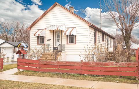1012 Valley Ave, Joliet, IL 60432 photo 2