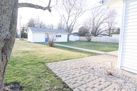 405 N 4th Ave, Chenoa, IL 61726 photo 3