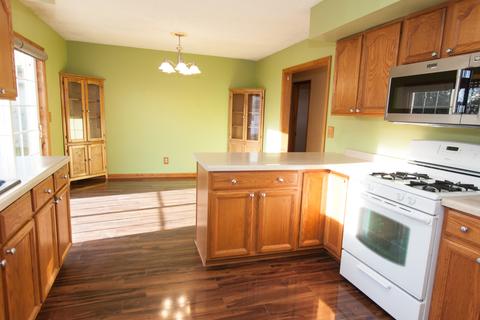 405 N 4th Ave, Chenoa, IL 61726 photo 9