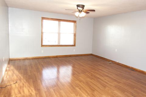 405 N 4th Ave, Chenoa, IL 61726 photo 6