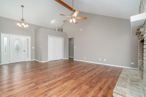 235 E Cermak Rd, Braidwood, IL 60408 photo 4