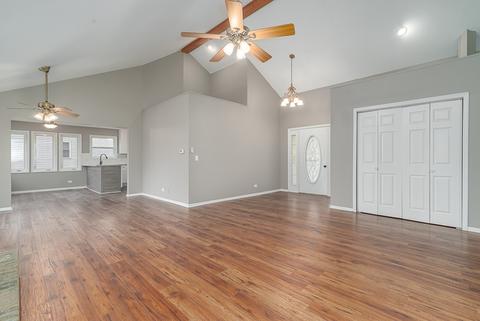 235 E Cermak Rd, Braidwood, IL 60408 photo 3