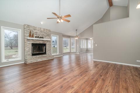 235 E Cermak Rd, Braidwood, IL 60408 photo 6