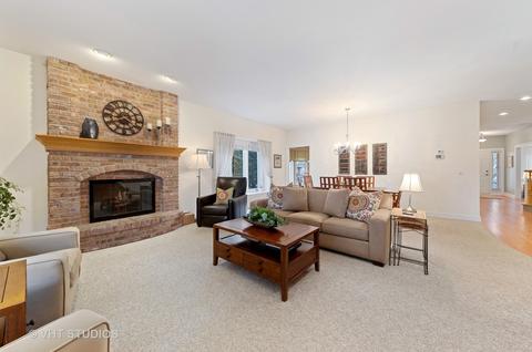 840 Pinegrove Ct, Wheaton, IL 60187 photo 14