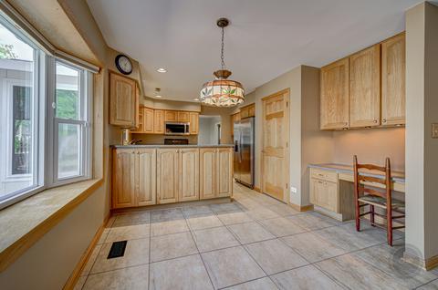 1735 Jasper Ct, Wheaton, IL 60189 photo 13