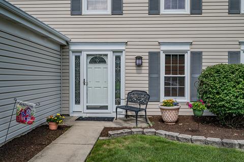 1735 Jasper Ct, Wheaton, IL 60189 photo 2