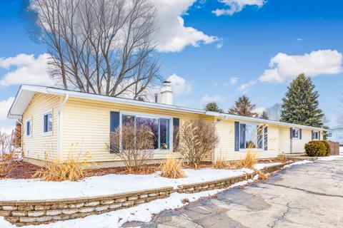 16 S Viking Blvd, Plainfield, IL 60544 photo 2
