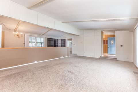 16 S Viking Blvd, Plainfield, IL 60544 photo 3