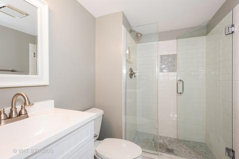 634 Tennyson Dr, Wheaton, IL 60189 photo 10