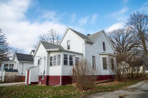 809 E Market St, Bloomington, IL 61701 photo 4