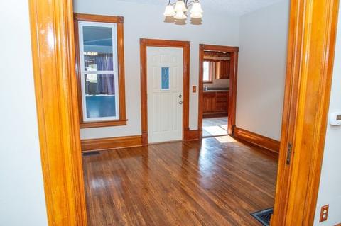 809 E Market St, Bloomington, IL 61701 photo 27