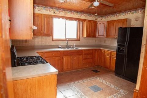 809 E Market St, Bloomington, IL 61701 photo 28